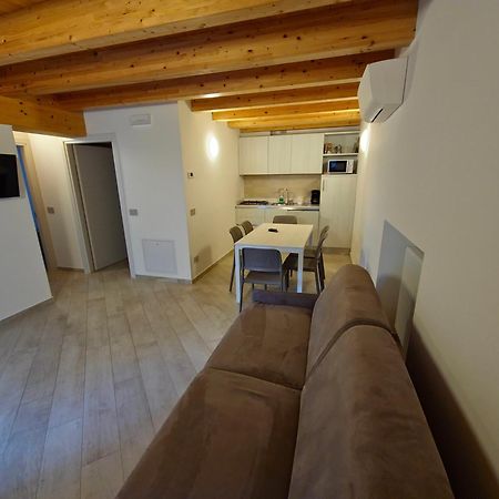 Casa Antico Borgo - Appartamento 1 Assenza di Brenzone Kültér fotó